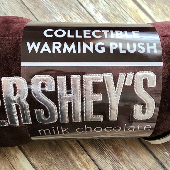 Hershey's Milk Chocolate Warming Plush - Picture 4 of 5